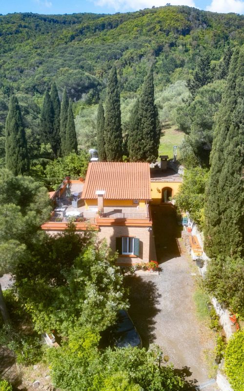 villa-galina-einfahrt